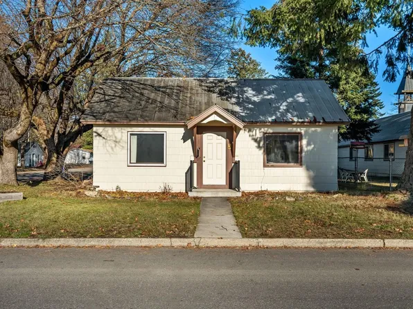 718 Cedar St, Sandpoint, ID 83864