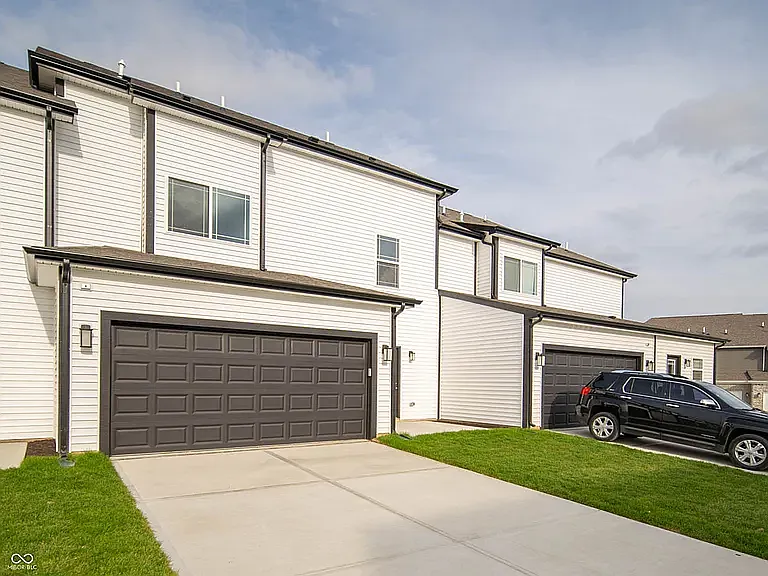 3 bed, 2050 sqft, $2,199 — Photo 4