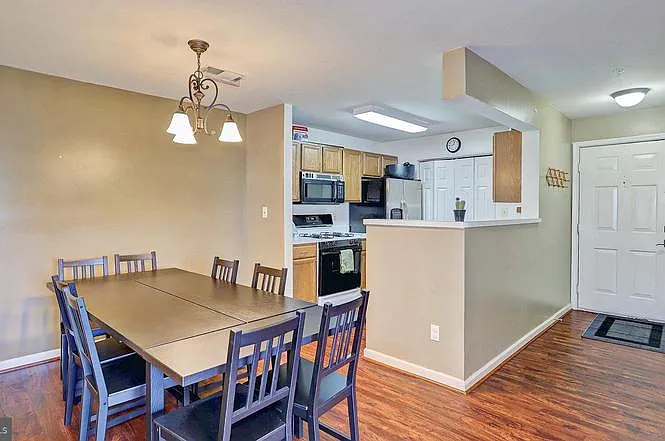 8087 Lacy Dr #203 — Photo 4
