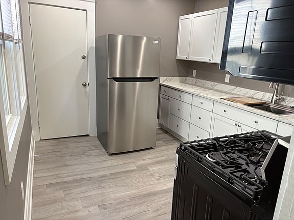 2nd image of 1343 West Blvd APT 1