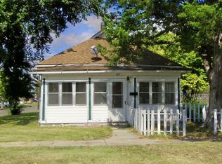 107 F St, Phillipsburg, KS 67661