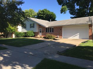 717 SE Uehlamar Dr, Ankeny, IA 50021