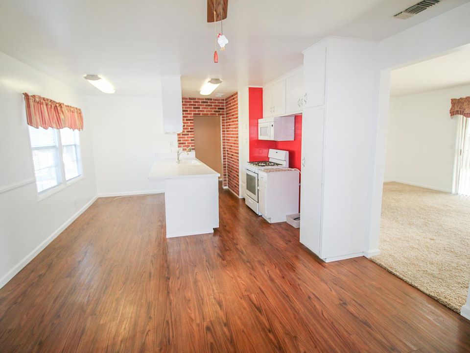 1st image of 304 E Camden St