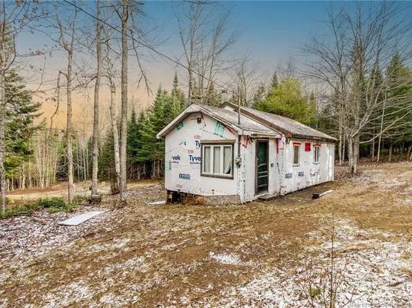 17 Deerwood Dr, Elgin, NB E4Z 1S3