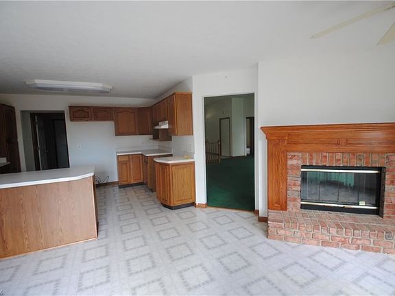 5th image of 577 Golden Russett Blvd