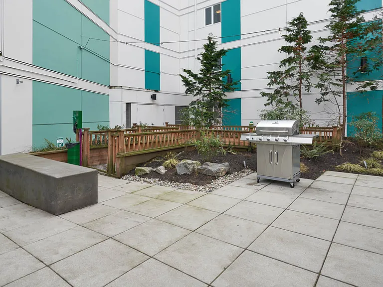Courtyard Lounge