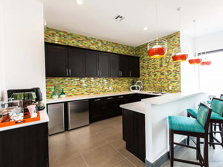 THE GALLERY APARTMENT HOMES — Photo 24