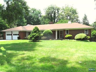 140 Maple St, Haworth, NJ, 07641