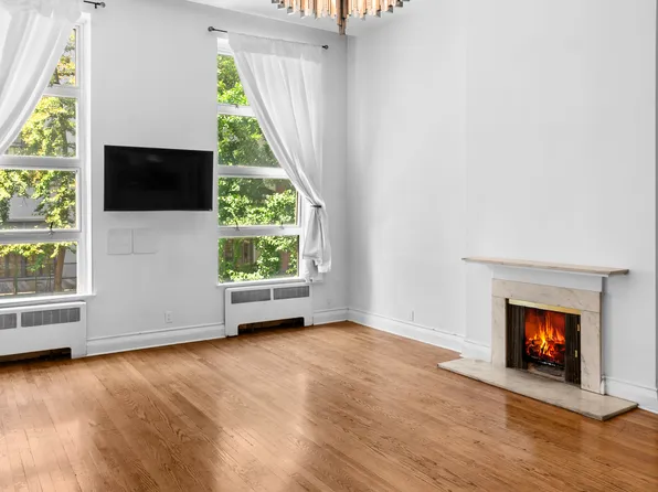 33 West 9th Street image 13 of 24