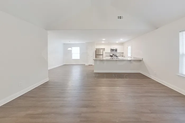 231 Western Red Cedar Dr — Photo 4
