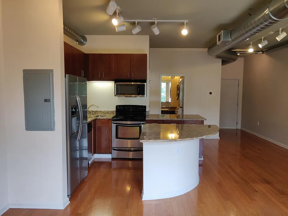 5300 Peachtree Rd #2103