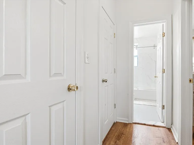 6264 Saunders St #3P — Photo 16