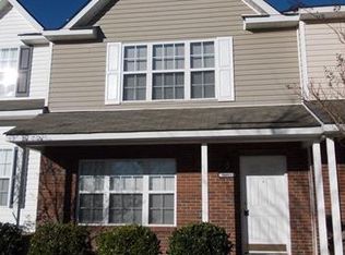 16811 Greenlawn Hills Ct, Charlotte, NC 28213