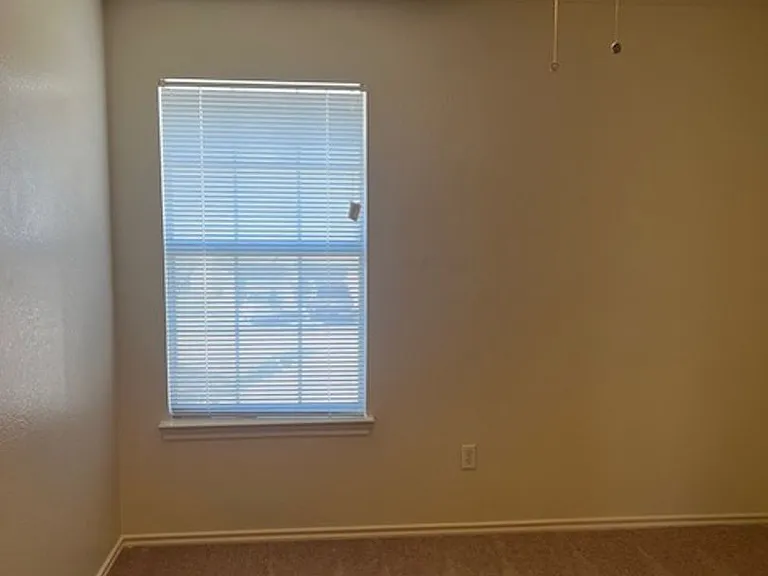 1105 Christopher Ave — Photo 24