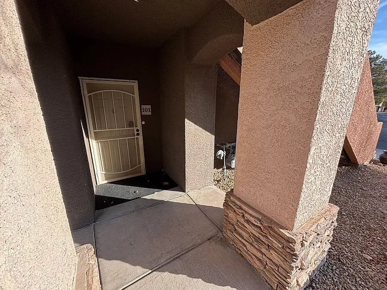 1505 Blackcombe St #101 — Photo 25