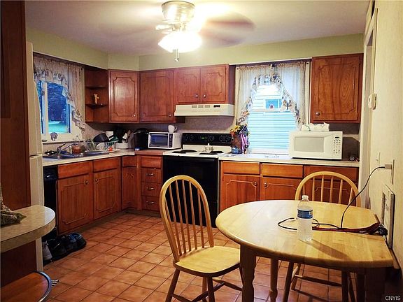 3rd image of 20 Mildred Ave