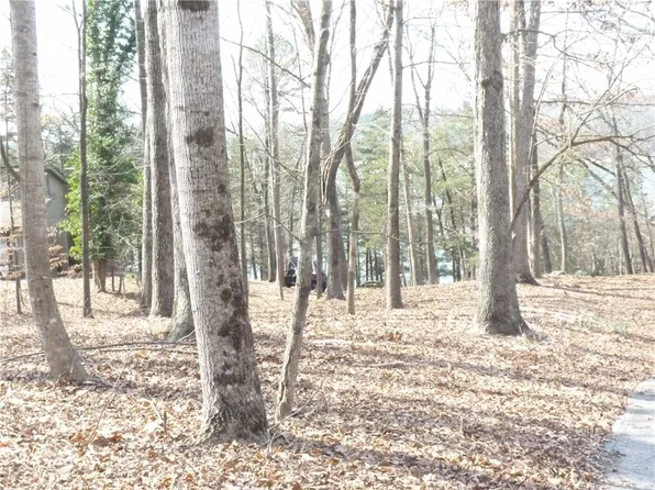 1310 S Arrowhead Dr, Westminster, SC 29693