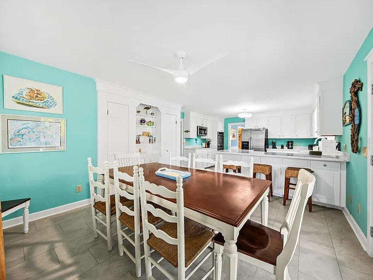 2714 Bayonne St — Photo 6