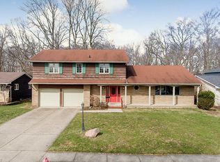 7422 Bartholomew Dr, Middleburg Heights, OH 44130