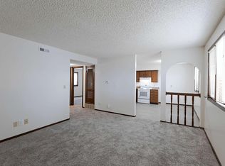 800 H St #2X1, Lincoln, NE 68508