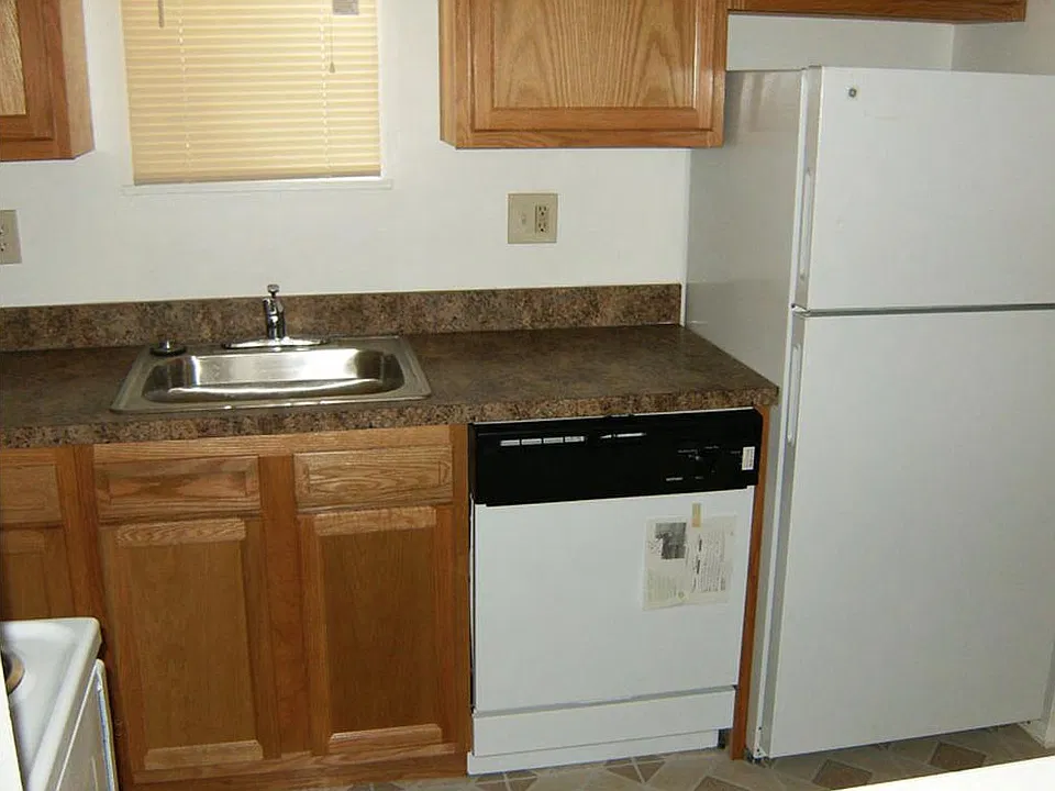 new counters and cabinets