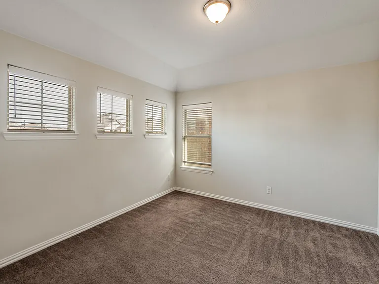 2152 Bailey St — Photo 23