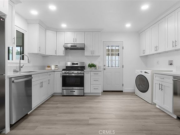 5th image of 2041 S Pacific Ave