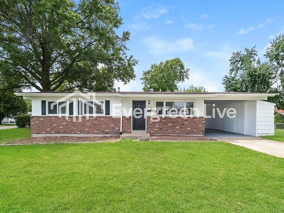 1570 Mullanphy Ln