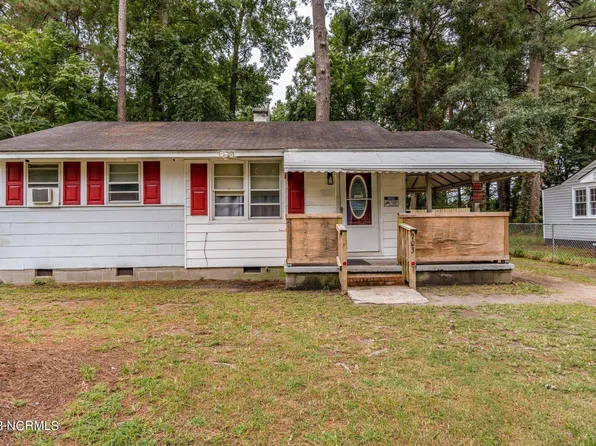 703 Candlewood Drive, Kinston, NC 28501