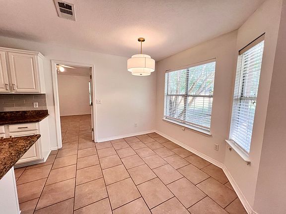 4th image of 3557 Sweet Bay Dr