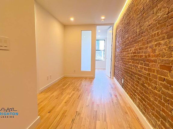 2nd image of 829 9th Ave APT 2A