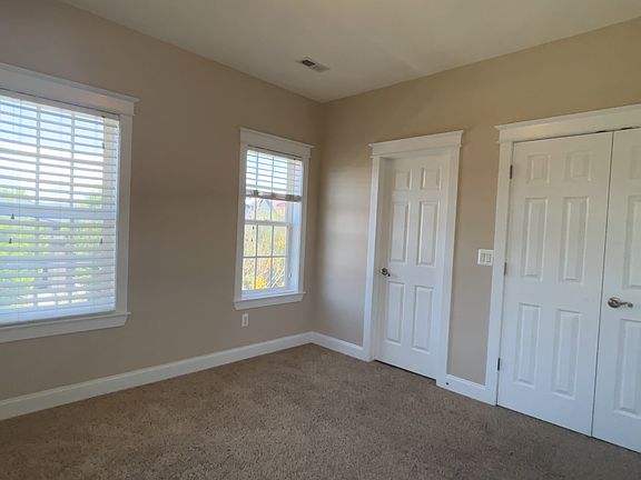 4th image of 2708 Ironton St