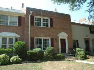 5954 Seabright Rd, Springfield, VA 22152