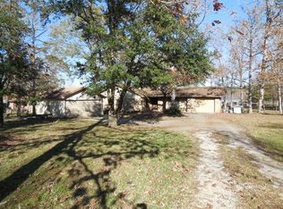 150 Pinewood Ln, Hemphill, TX 75948