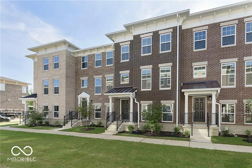 3 bed, 4.0 bath, 1785 sqft, $2,900 — Photo 2