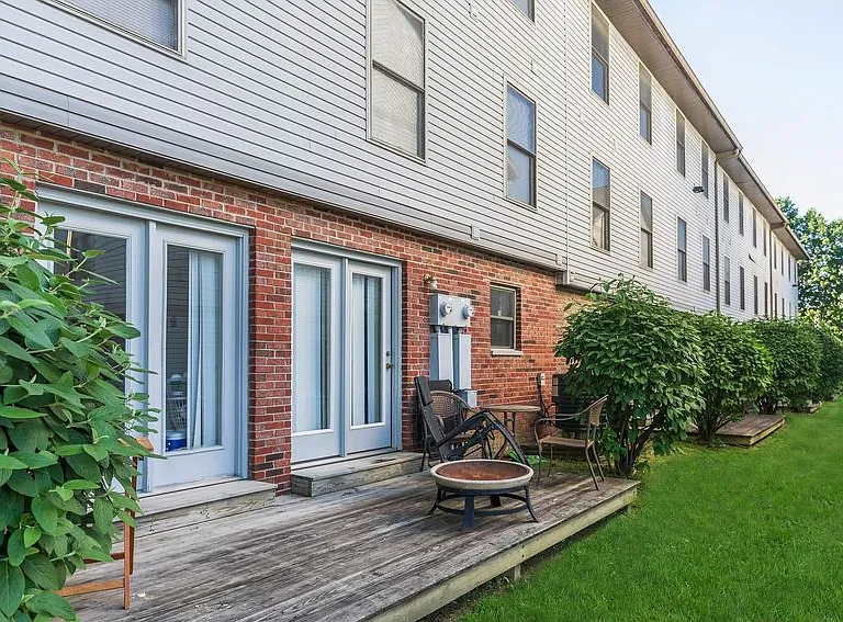 Personal Patios Made for Entertaining