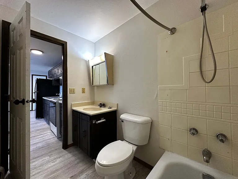 1052 Winter Ln — Photo 14