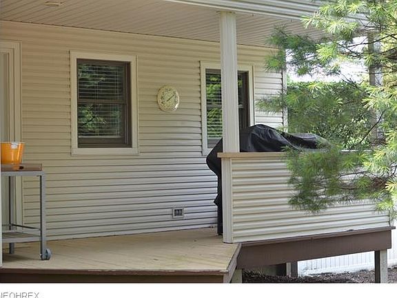 5th image of 285 Fonderlac Dr SE