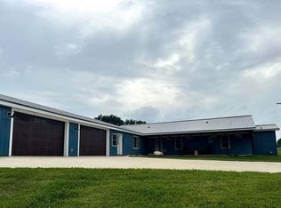 20185 McKenzie St, Cassopolis, MI 49031