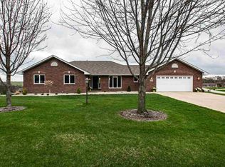 16930 Northern Hills Dr, Dubuque, IA 52002