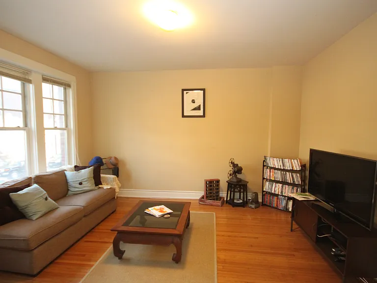 1336 W Belmont Ave #3 — Photo 2
