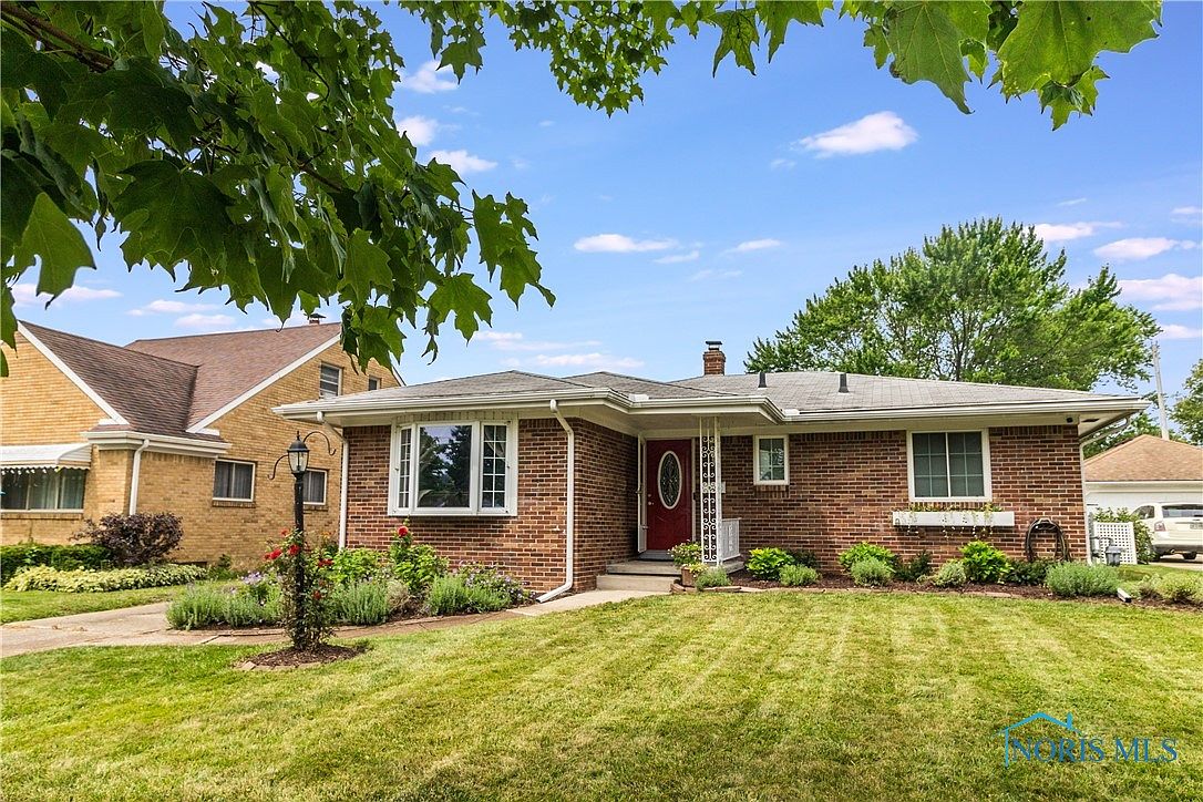 4327 288th St, Toledo, OH 43611 | Zillow
