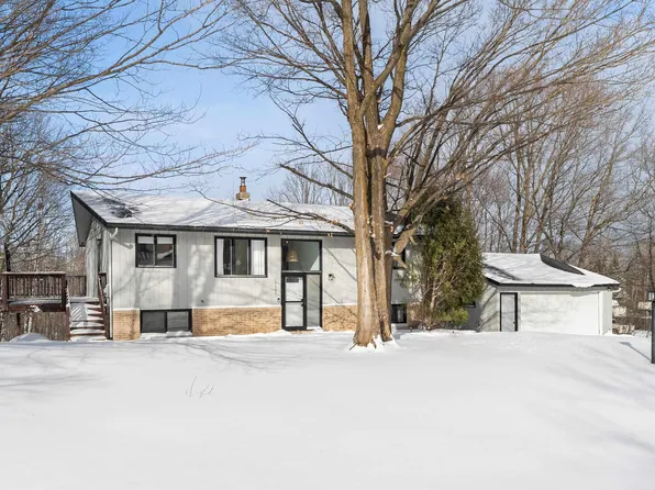 4865 Woodridge Dr, Hermantown, MN 55811