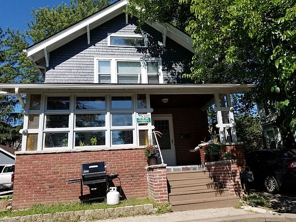 532 Walnut house Front