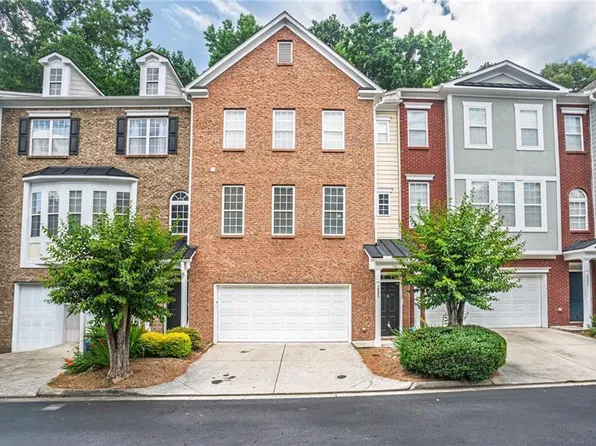 2960 Wintercrest Dr, Dunwoody, GA 30360