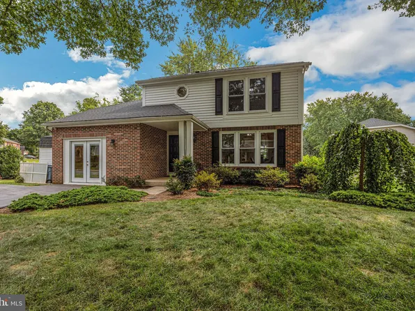 8604 Calypso Ln, Gaithersburg, MD 20879