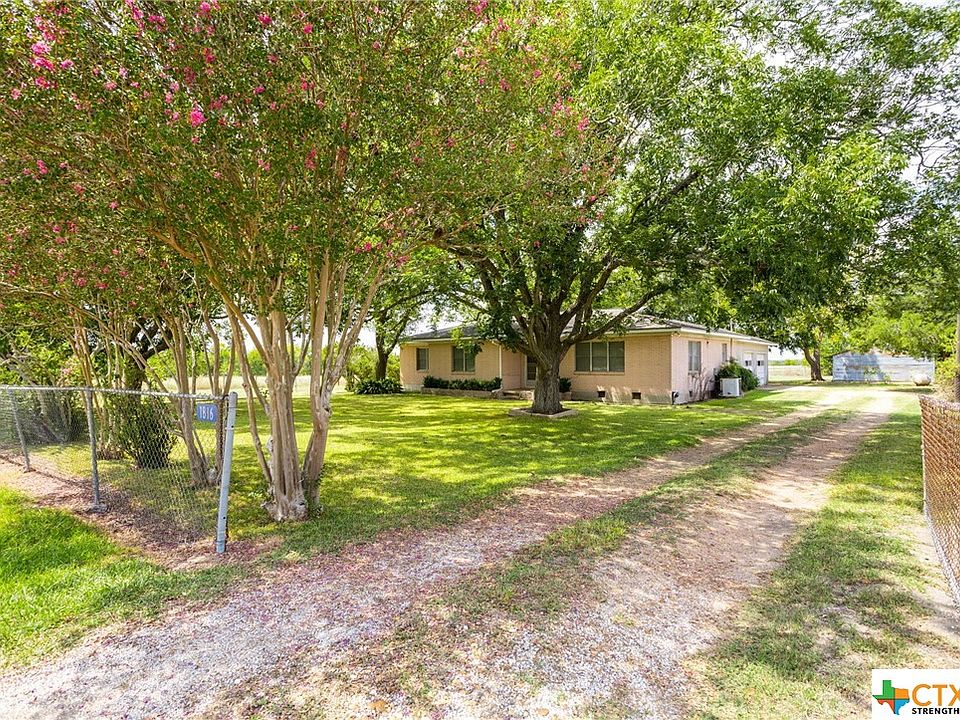 1816 S Kessler Ave, Schulenburg, TX 78956 MLS 486327 Zillow