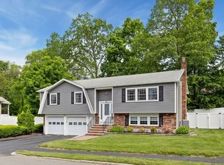 48 W Park Dr, Wakefield, MA 01880
