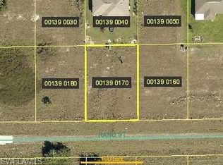 467 Rand St, Lehigh Acres, FL 33974