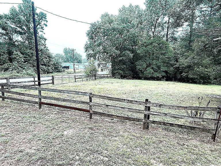 5801 Sapp Rd — Photo 23